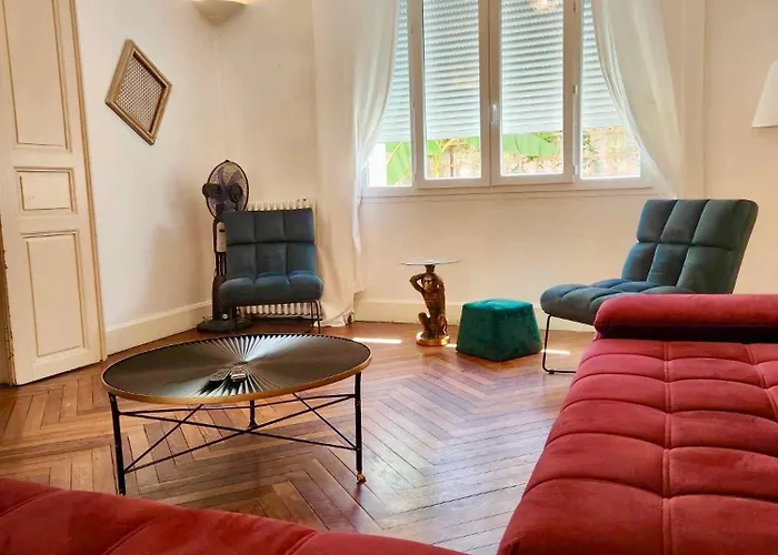 度假居 Maison De Maitre L Oustal Des Halles Avec Salle De Cinema, Billard & Jacuzzi
